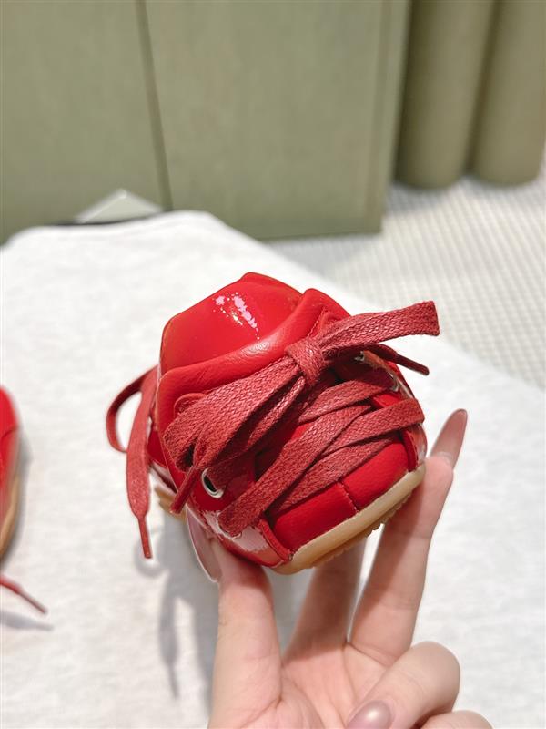 20251127165610838 310